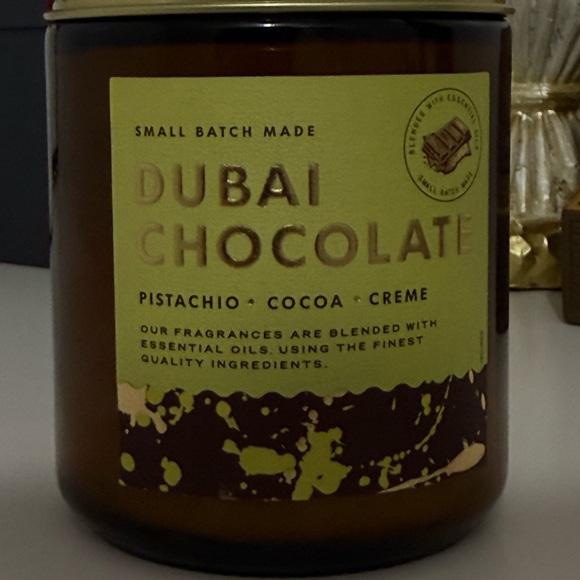 Dubai Chocolate Scented Candle - Picture 2 of 3